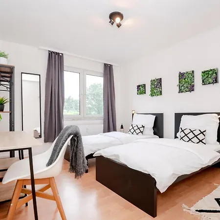 For 4 - Essen, Kitchen, Wifi, Netflix Apartment Essen