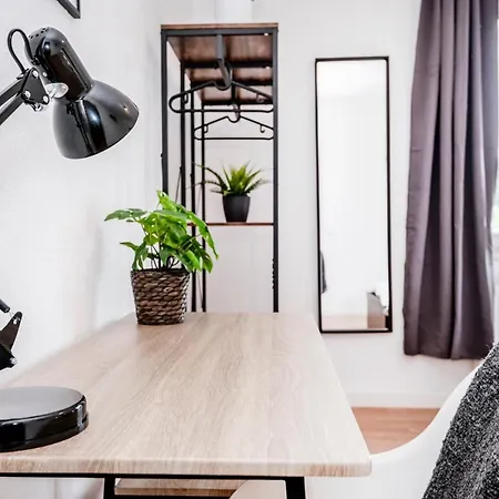For 4 - Essen, Kitchen, Wifi, Netflix *